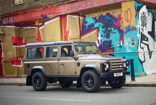 land_rover_defender_raw_limited_edition.jpg