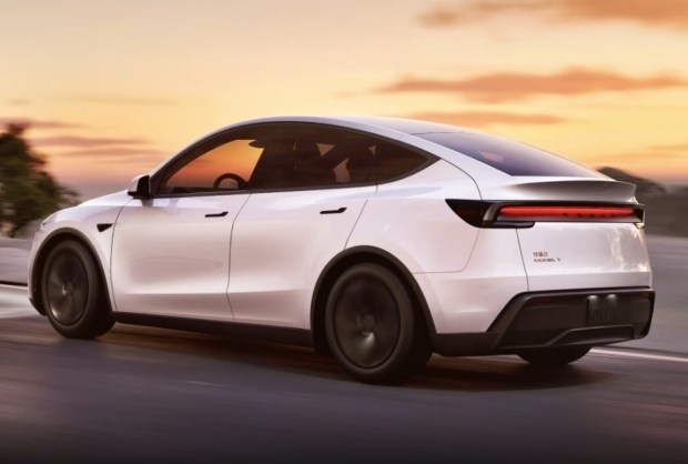 Нова Tesla Model Y 2025