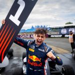 Ліндблад отримав суперліцензію Формули-1, ставши великим надіями Red Bull