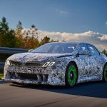 Неймовірний досвід керування від BMW з потужністю 13 000 LB-FT показує, яким диким буде майбутнє електромобілів