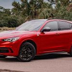 Придбай Alfa Romeo Quadrifoglio, поки це ще можливо