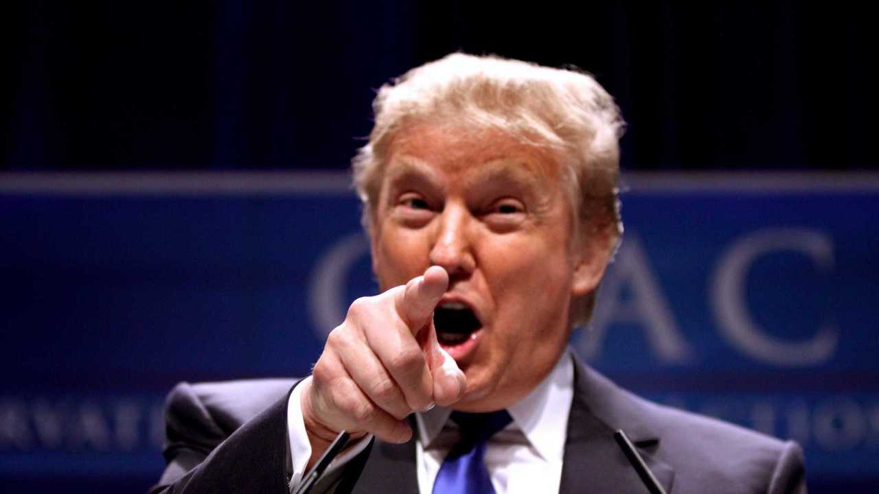 Трамп вводить 25-відсоткові мита на всі автомобілі закордонного виробництва