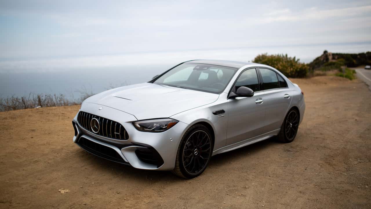 AMG C63 під загрозою: чому Mercedes відмовчується