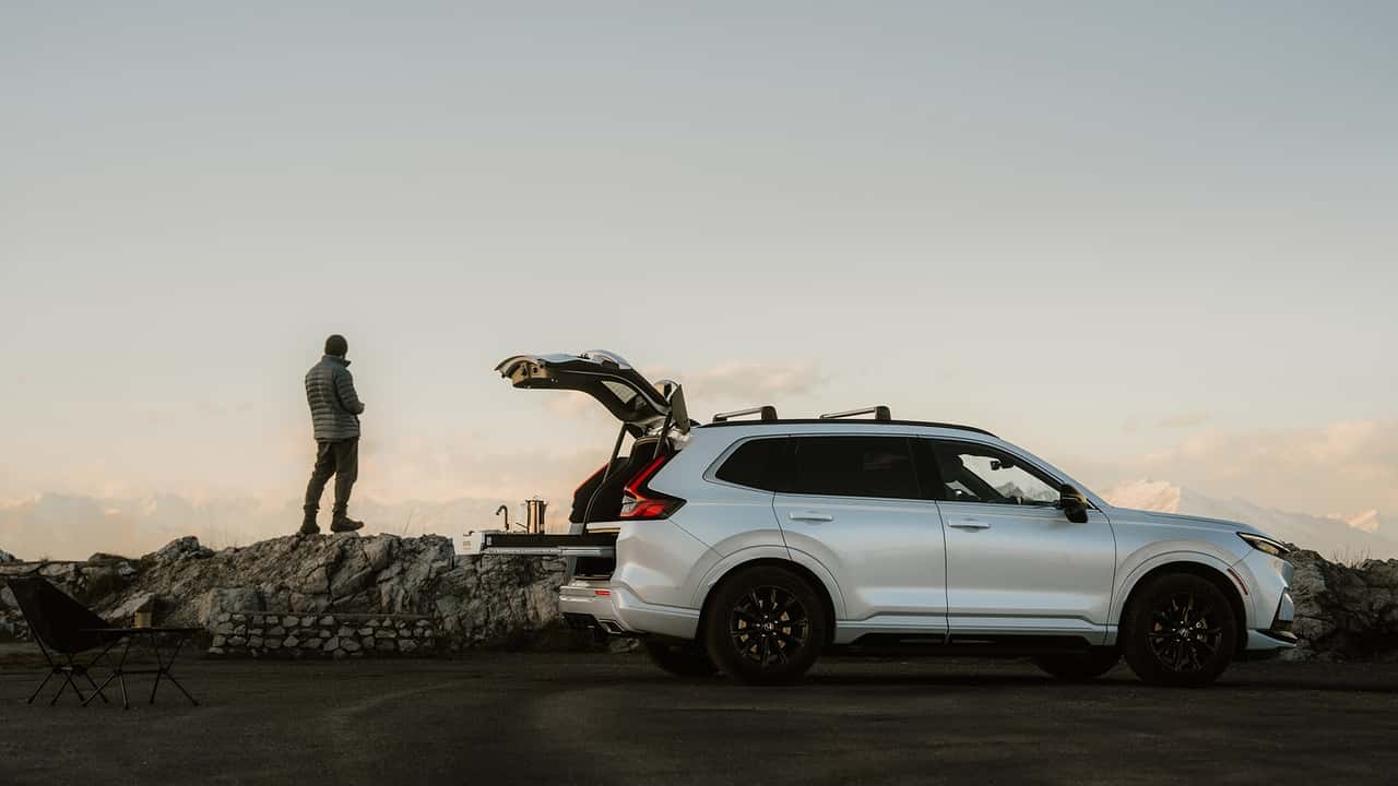 Honda перетворила CR-V на розумний кемпер, але продаються вони лише за кордоном