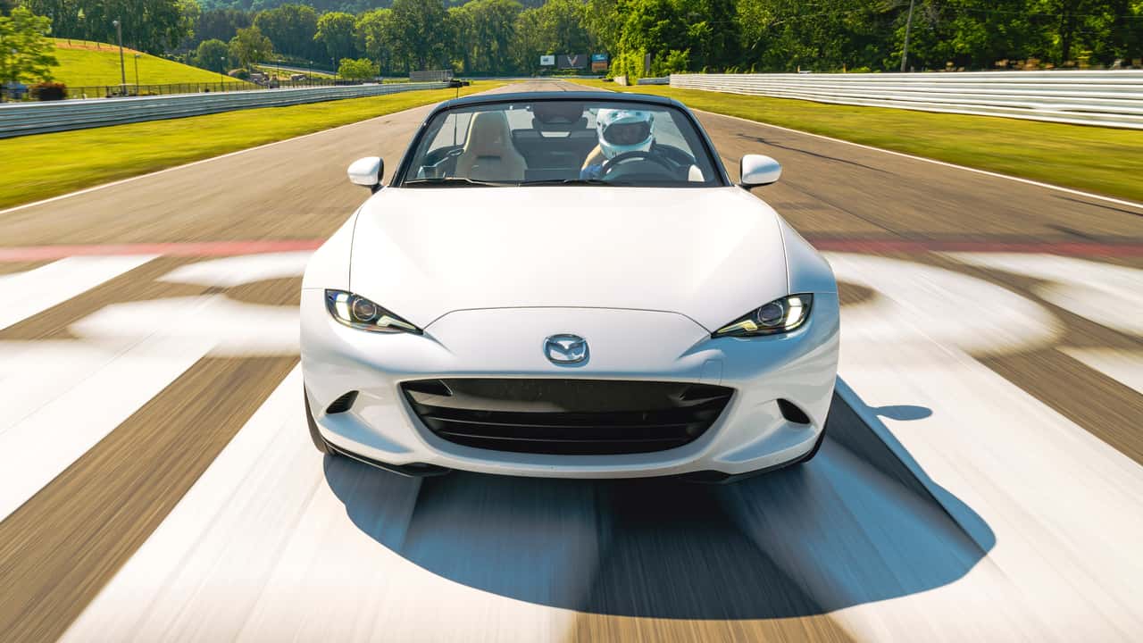 Mazda затримує постачання нових Miata клієнтам