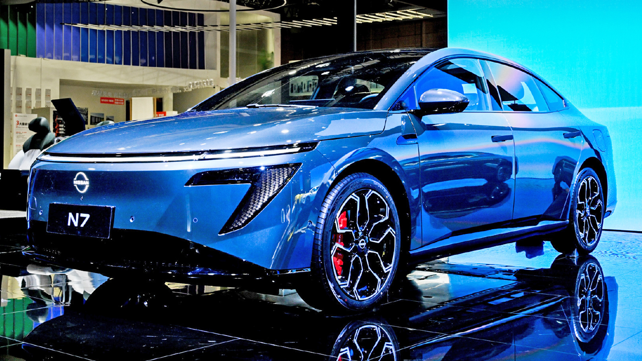 Новий електричний седан Nissan за $16 тис.: максимальна економія та розмір Maxima