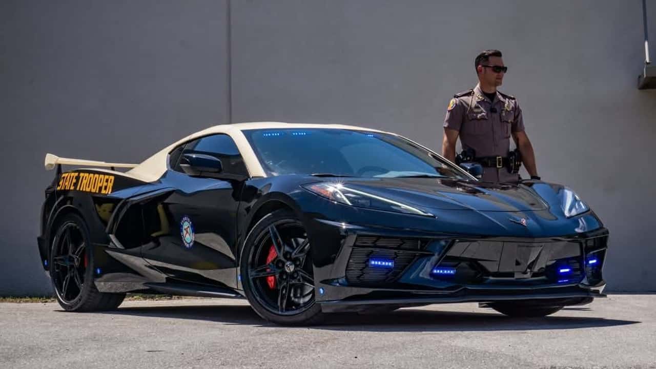 Водії Флориди, будьте обережні: Новий поліцейський автомобіль C8 Corvette