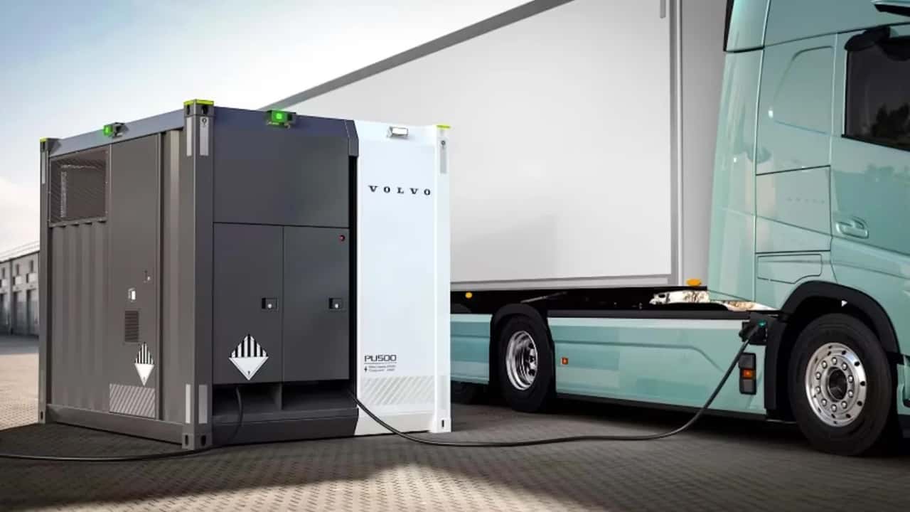 Volvo розробила електричну систему зберігання, яка здатна заряджати 20 електромобілів на день