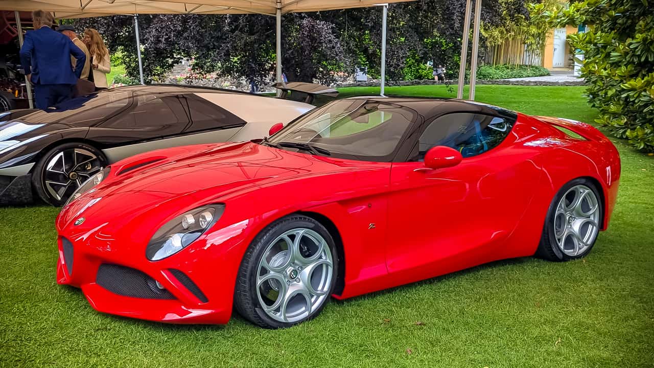 Alfa Romeo 8C повертається у новому образі