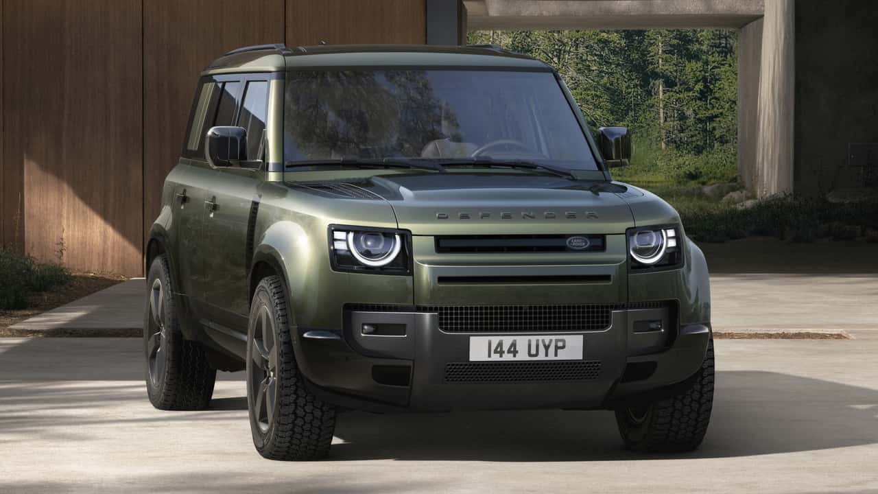 Land Rover Defender 2026 зберігає суперчарджений V-8