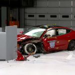 Навіть страхова компанія Tesla зазнає збитків зараз