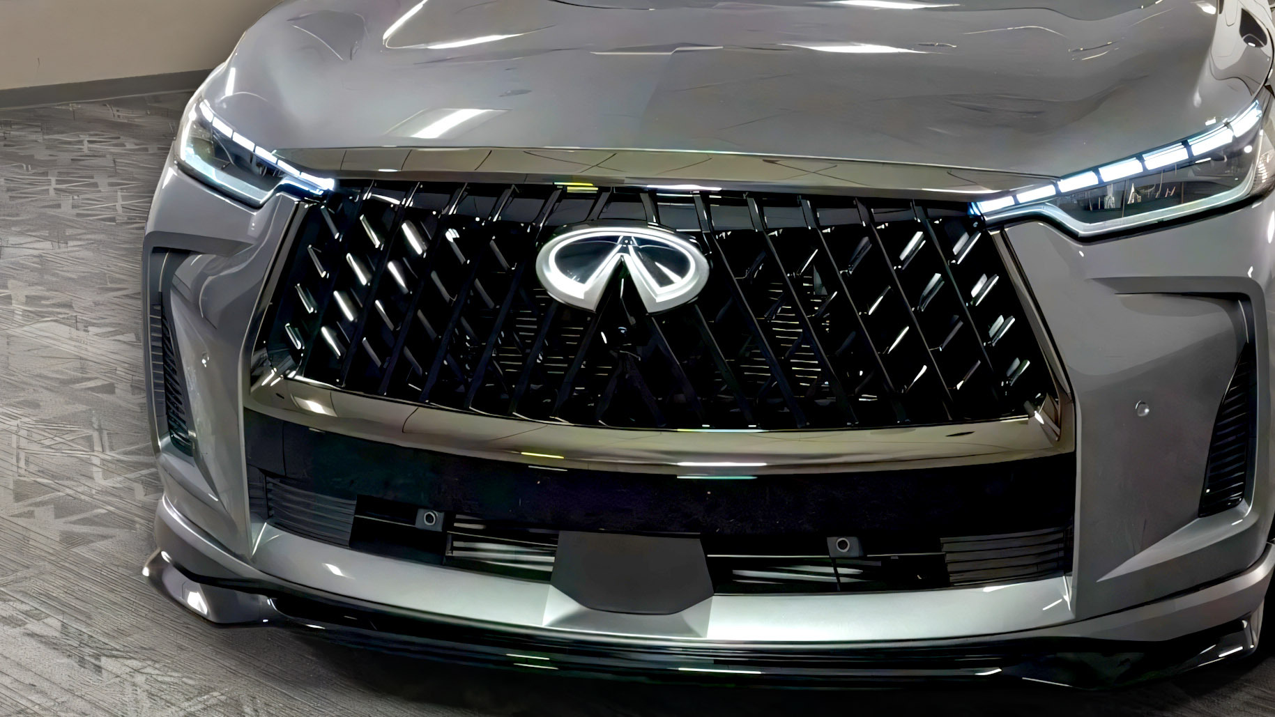 Новий Infiniti QX60 Sport підвищує температуру, але не запалює вогню