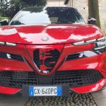 Ось Alfa Romeo Intensa: Підйом з блискучим золотом