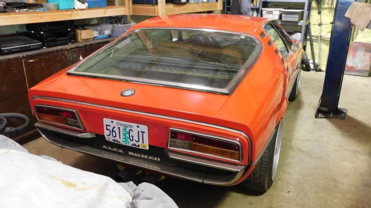 Ретростар: Рідкісна Alfa Romeo Montreal у пошуках нового дому