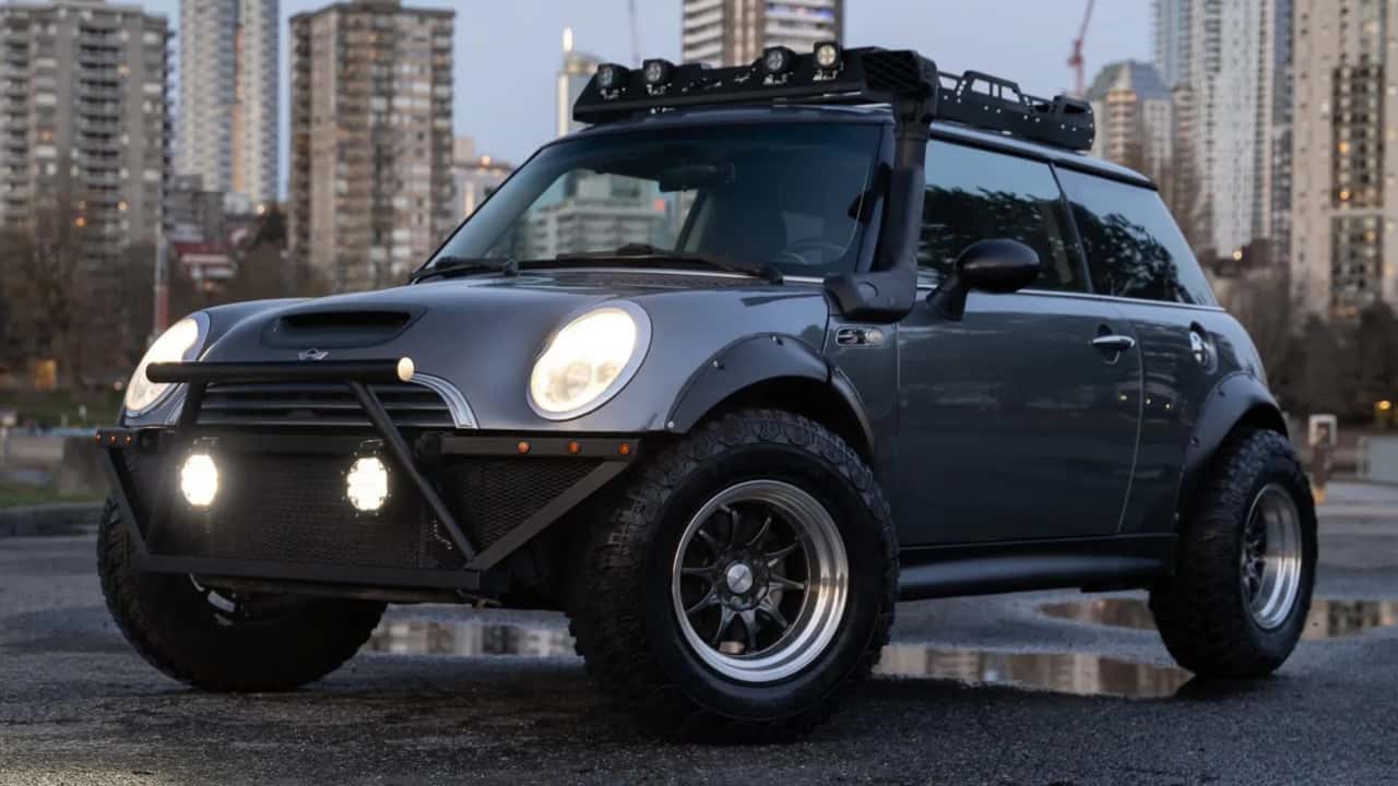 Стань героєм: купи цей позашляховий мінікар