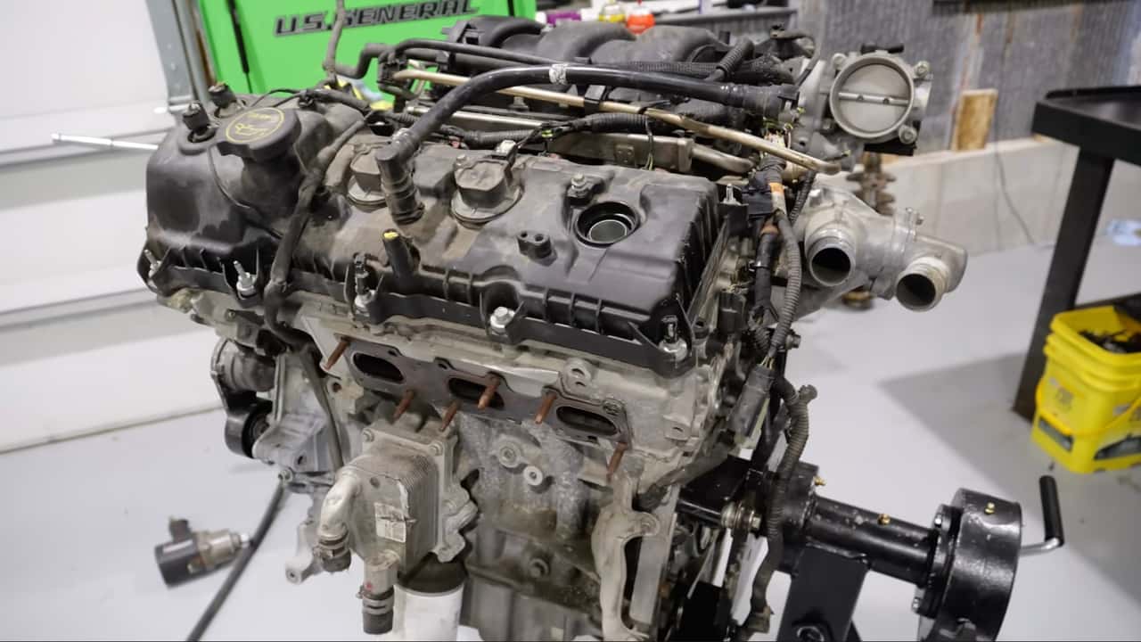 Технічні проблеми двигуна Ford 3.7-Liter: детальний аналіз конструкції