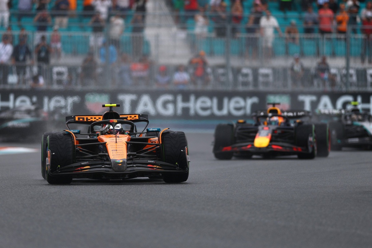 Верстаппен очікує складну гонку в Маямі через кращу роботу з шинами McLaren