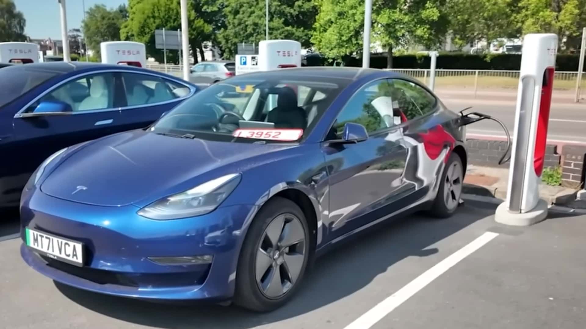 225,000 миль на Tesla Model 3: ефективність як у автомобіля з 18,000 миль пробігу