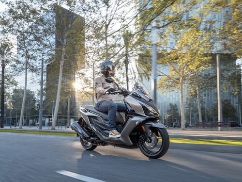 Новий Kymco Downtown GT 350i TCS готовий до виходу на ринок