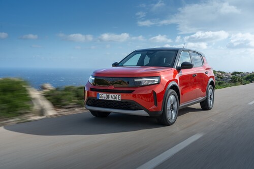 Opel Frontera надходить у продаж