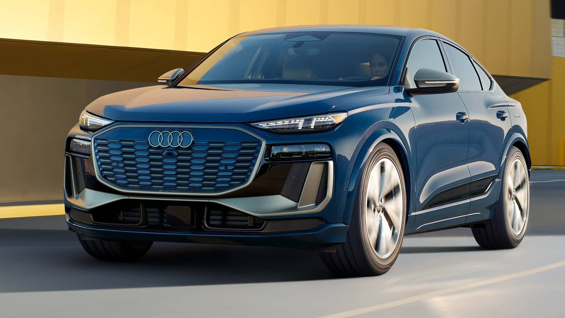 Audi Q6 Sportback E-Tron 2025 року пропонує запас ходу понад 300 миль