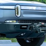 Буксирувальний бампер нарешті доступний для Rivian R1S та R1T