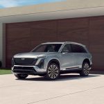 Cadillac представить семимісний електро-SUV у вересні