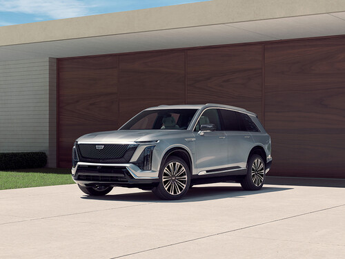 Cadillac представить семимісний електро-SUV у вересні