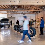 Чому Rivian ніколи не буде співпрацювати з дилерами