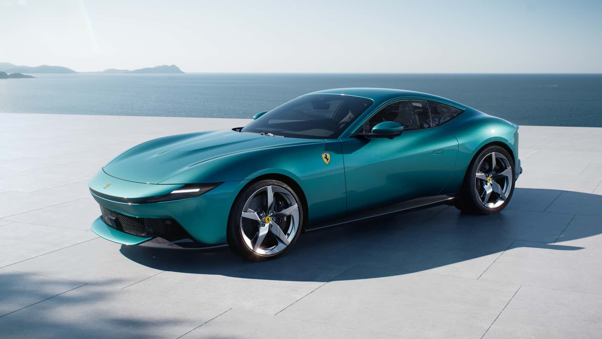 Ferrari Amalfi 2026: Новий вигляд із старим V-8