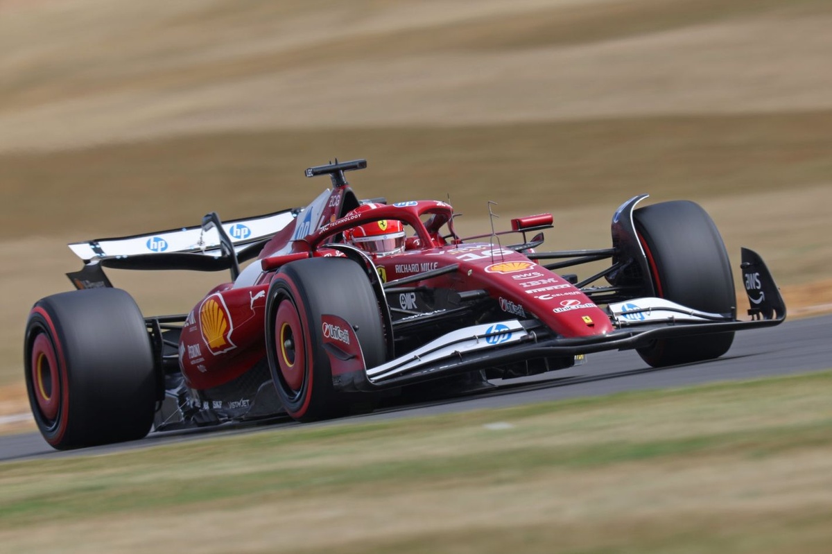 Ferrari тестує оновлення задньої підвіски на зйомках F1 в Муджелло
