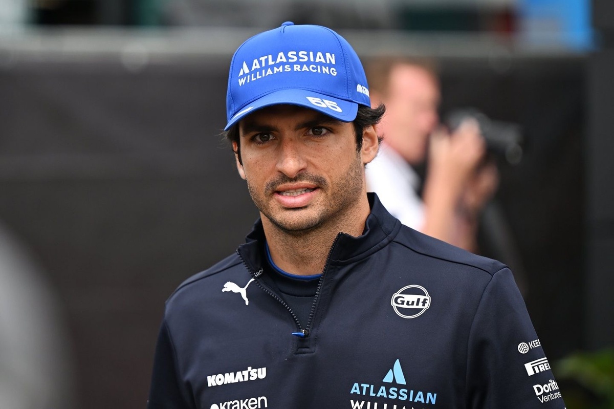 Карлос Сайнс називає команду Williams сім'єю у зворушливій заяві