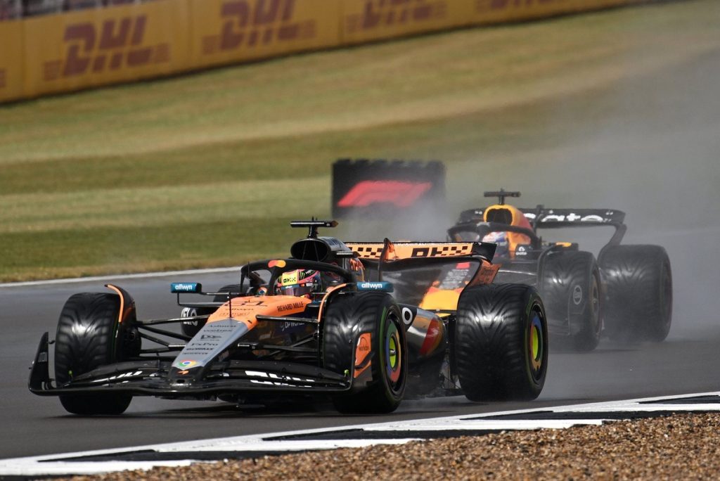 McLaren вважає, що штраф Оскара Піастрі на британському Гран-прі був дуже жорстким