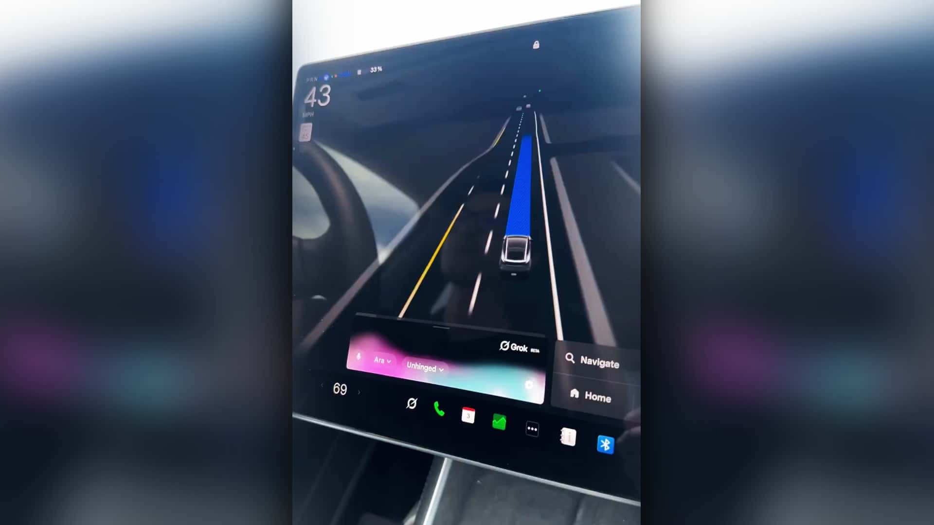Новий прорив Tesla: запуск ШІ Grok та все, що ми про нього знаємо