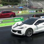 Старіючий Tesla Model S Plaid все ще випереджає новий Chevy Corvette ZR1