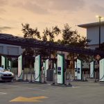 Чому Electrify America не збавляє обертів у розвитку електромобільної інфраструктури