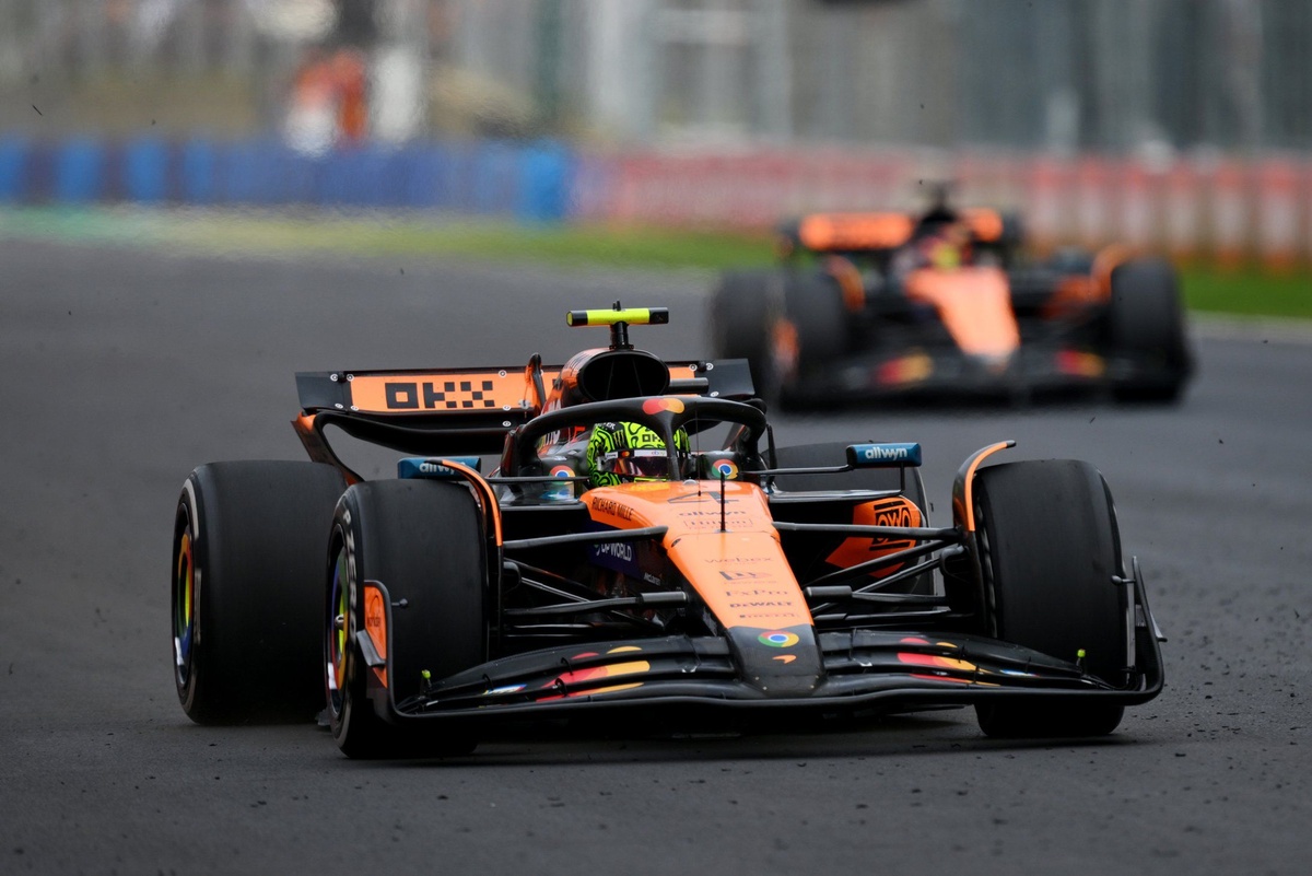 McLaren вважає свою стратегію на угорському Гран-прі справедливою для обох гонщиків
