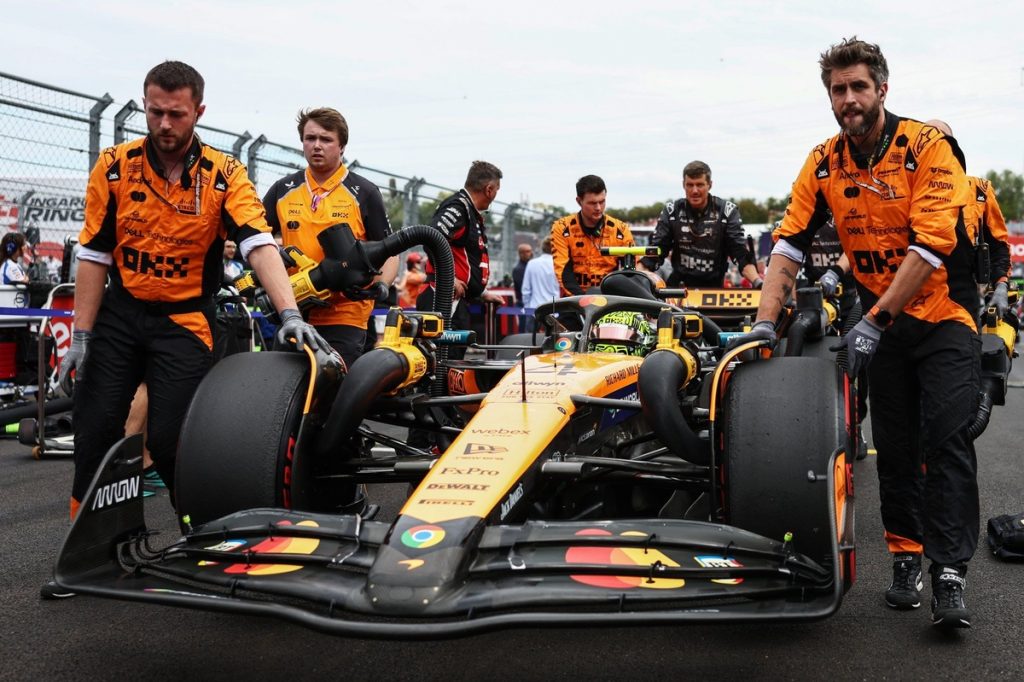 Теорія сильнішої кореляції оновлень McLaren в порівнянні з суперниками у Формулі-1