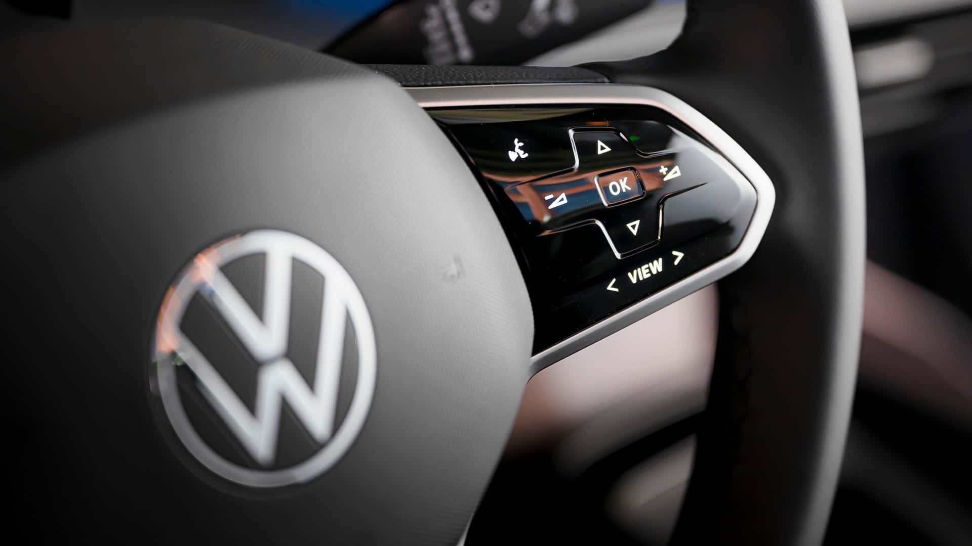 VW Faces Lawsuit Over Dangerous Touch Buttons