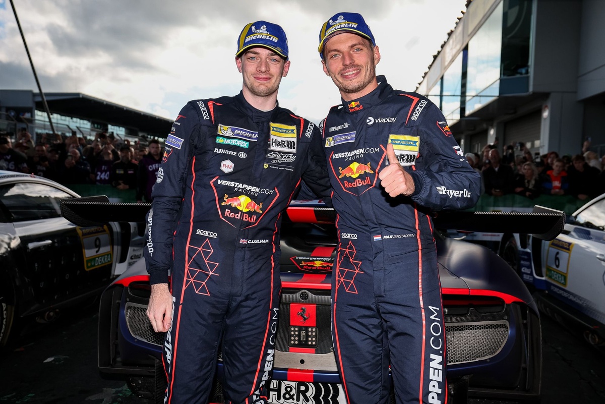 Макс Ферстаппен здобуває перемогу в дебютному заїзді GT3, викликавши захоплення фанатів Формули-1
