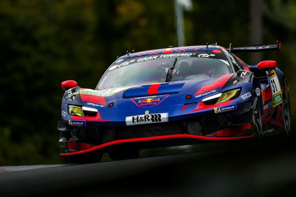 Макс Верстаппен здобуває перемогу на дебюті NLS GT3 на Норбургринзі
