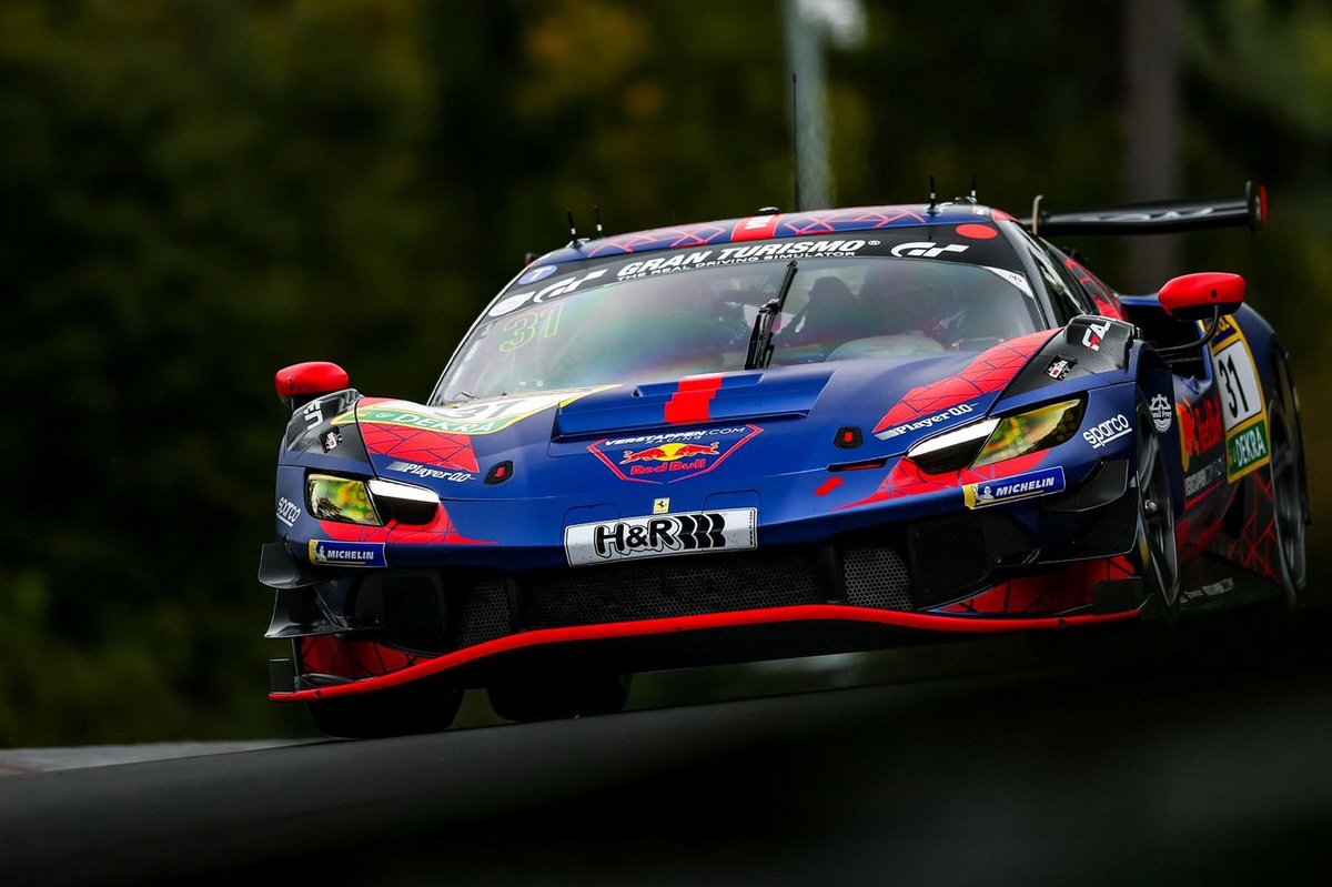 Макс Верстаппен здобуває перемогу на дебюті NLS GT3 на Норбургринзі