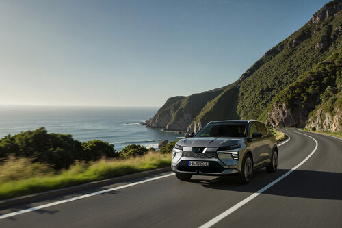Mitsubishi Eclipse Cross стає електричним автомобілем