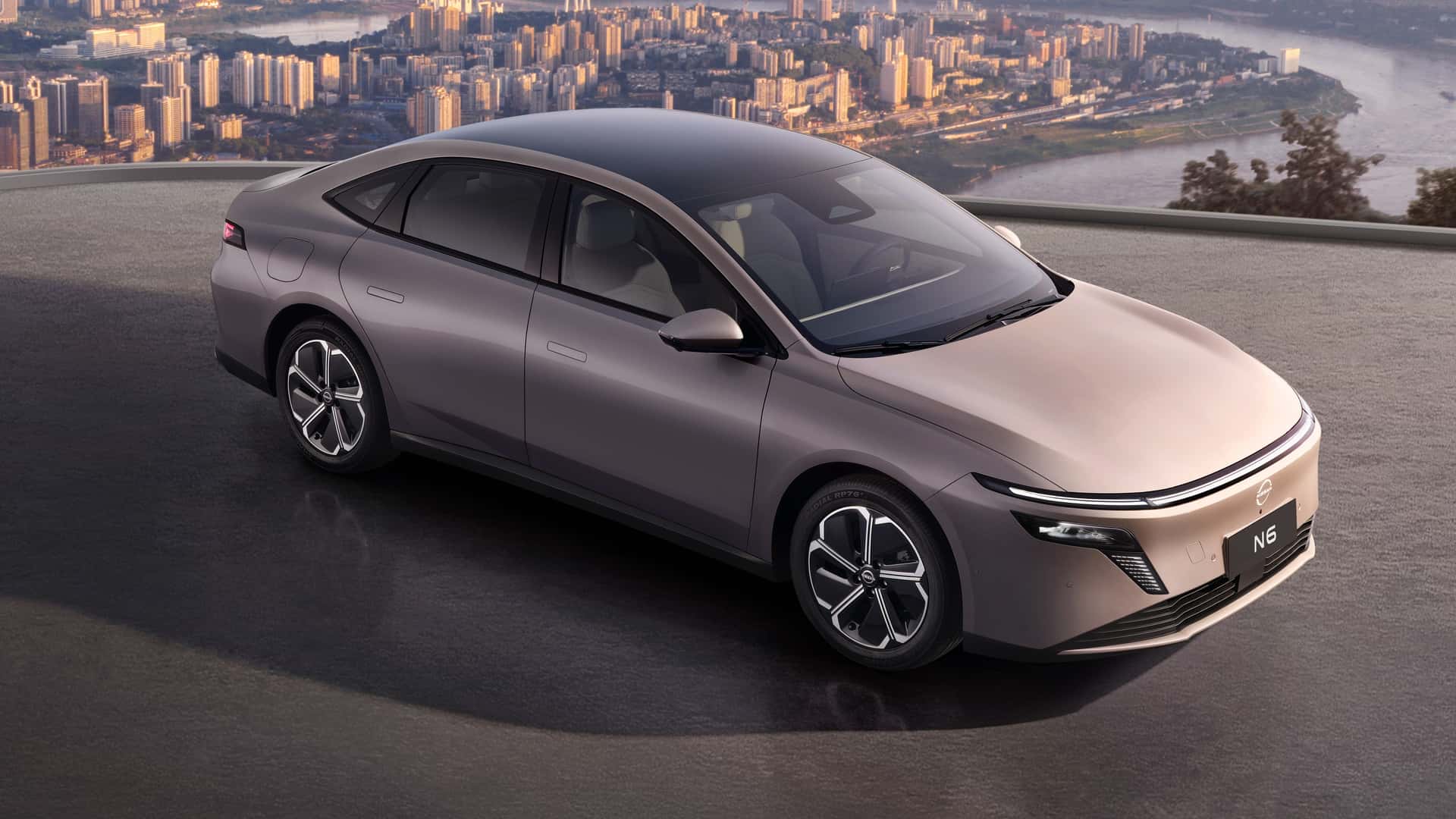 Нові моделі Nissan доводять, що седани ще важливі