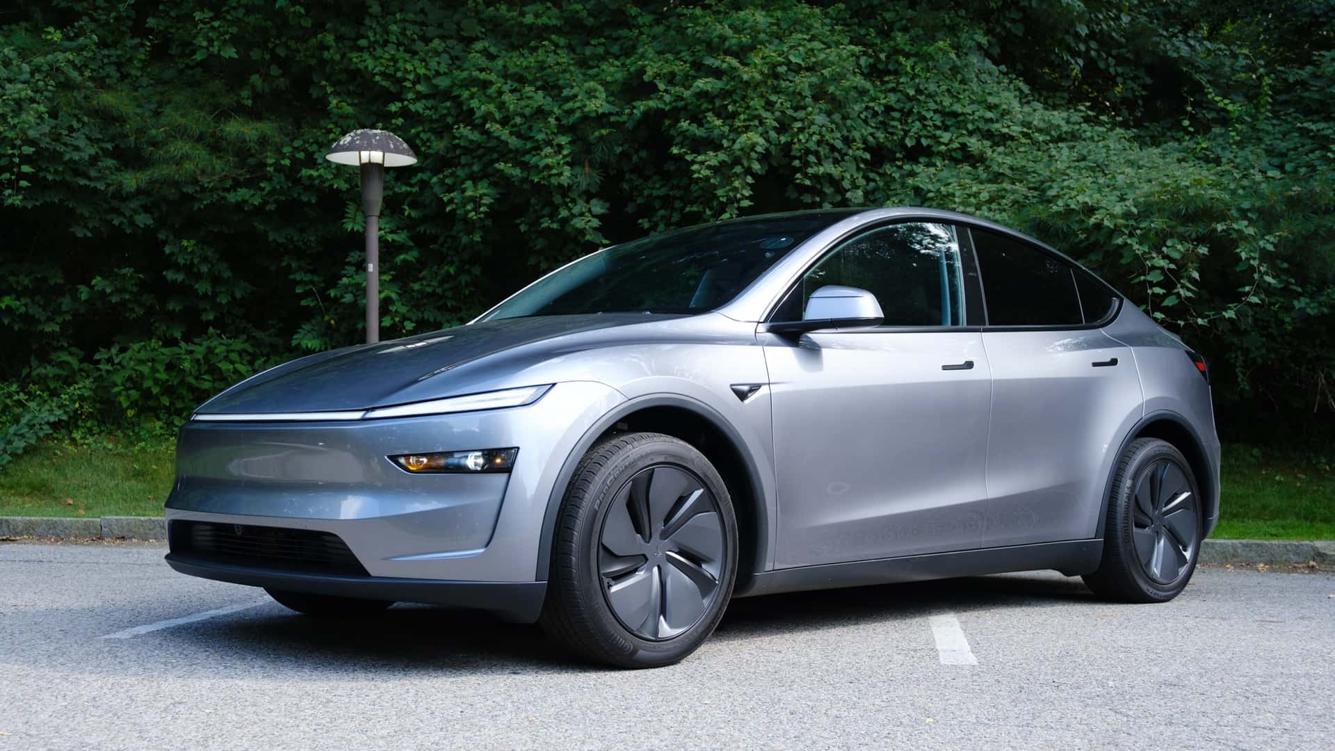 Tesla Recalls 13000 EVs Over Power Loss