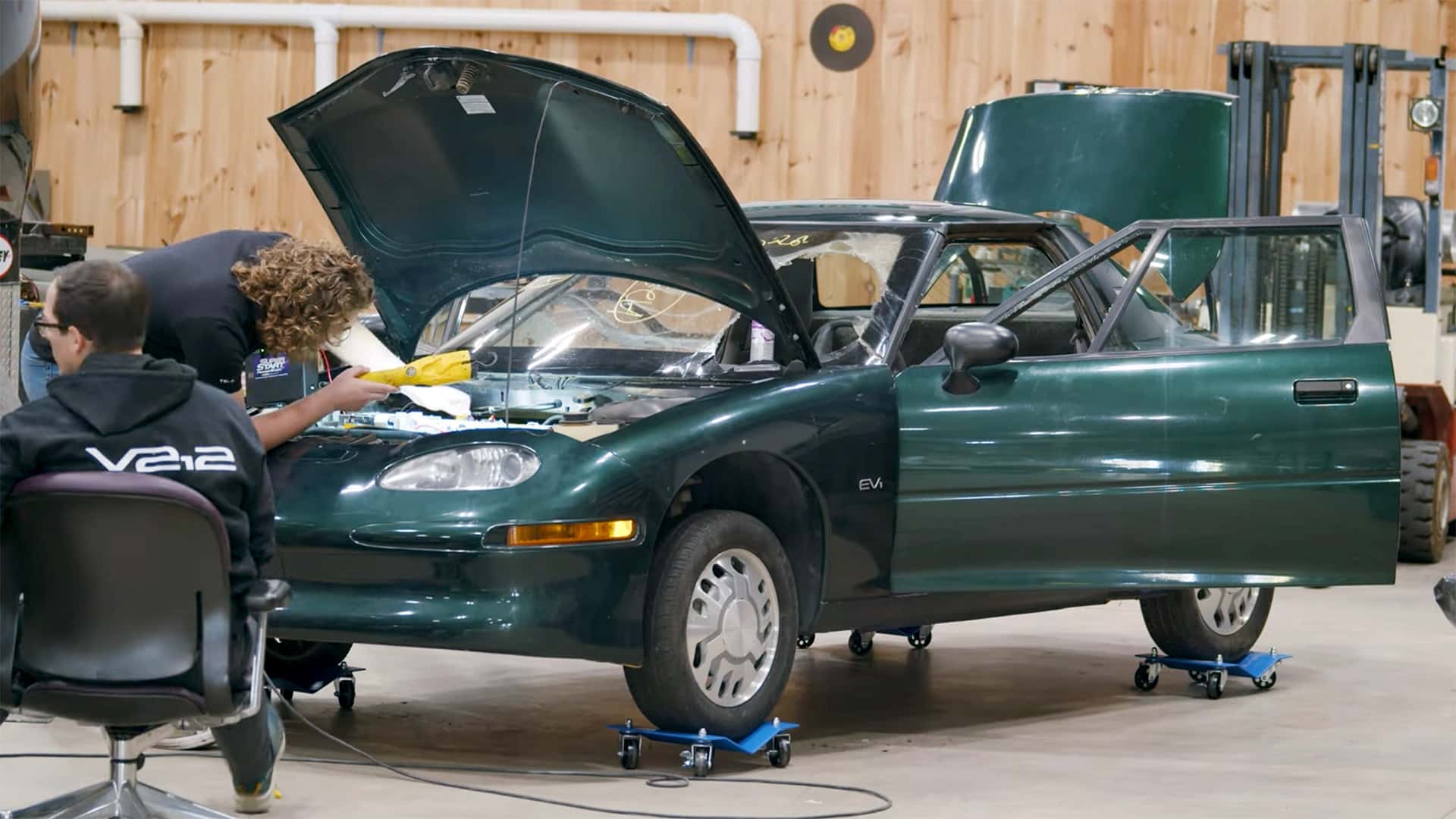 Повернення GM EV1 на дороги: єдина машина, здатна на це