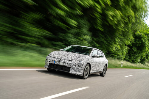 Kia EV 4 пройшов перше випробування