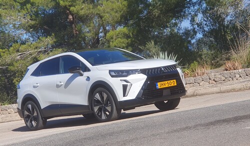 Огляд Mitsubishi Grandis: Кросовер з французьким акцентом