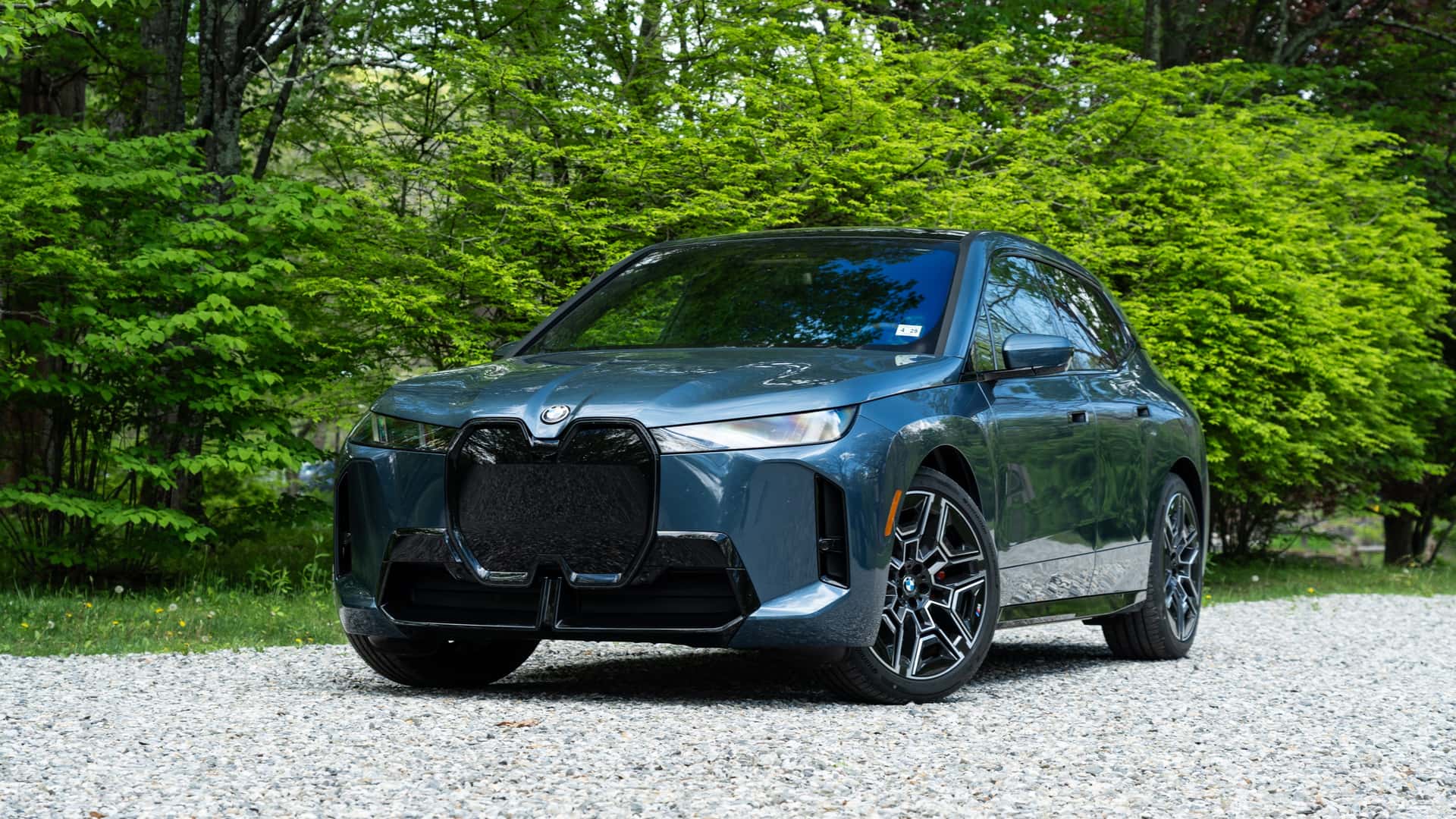 BMW Buyers Shifted to PHEVs Amid EV Slowdown