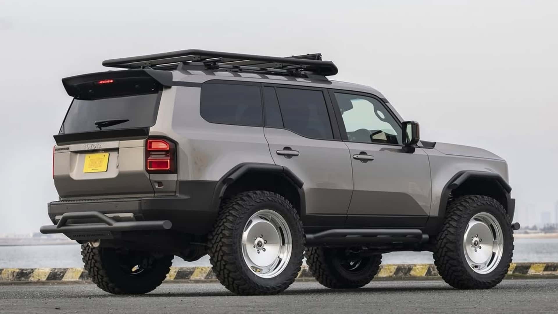 Custom Toyota Land Cruiser with 37-Inch Tires